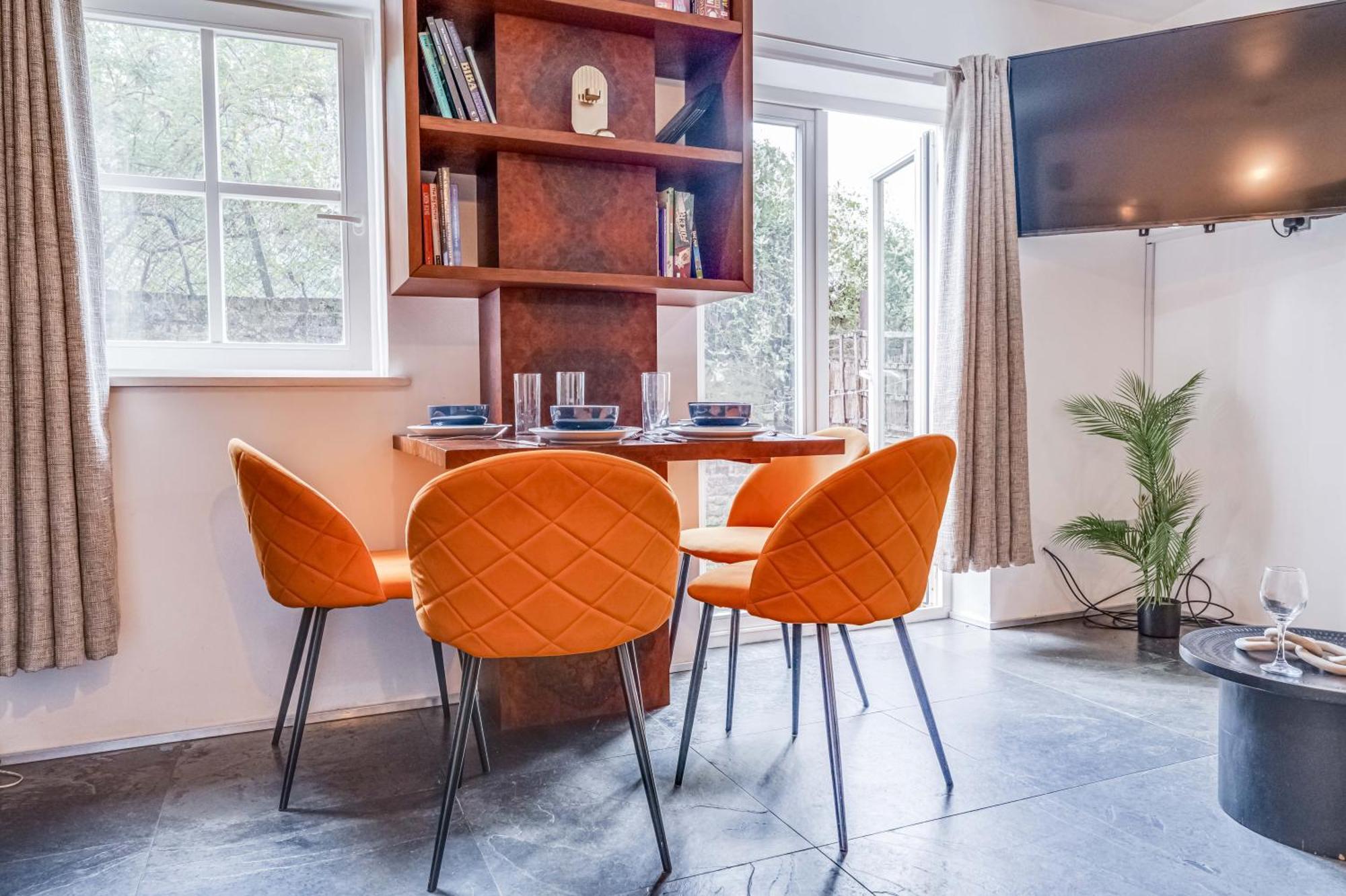 Apartment Stepney Gated Area With Parking & Garden