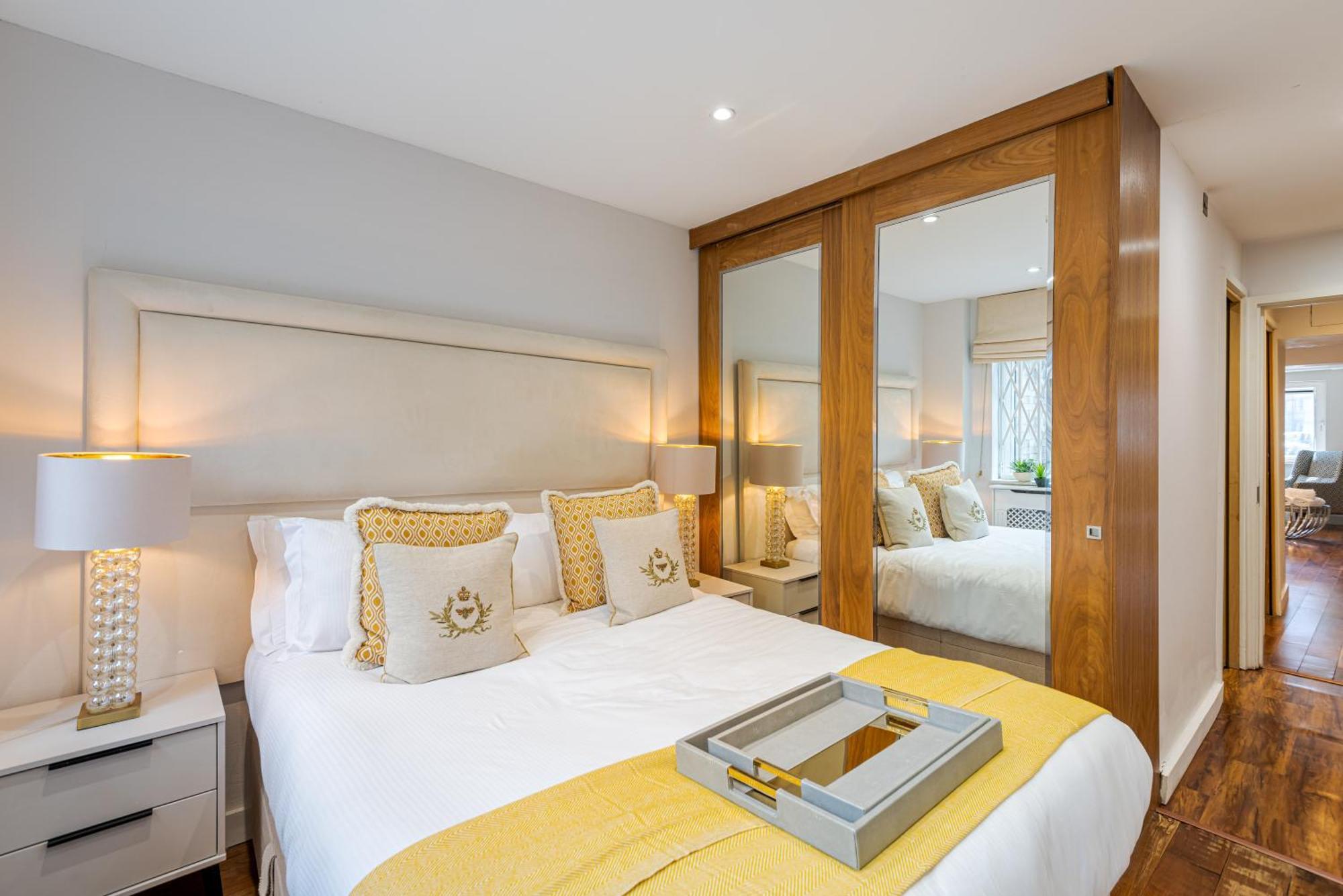 Modern Knightsbridge Ground Floor Apartment With Ac Steps Away From Harrods Londres