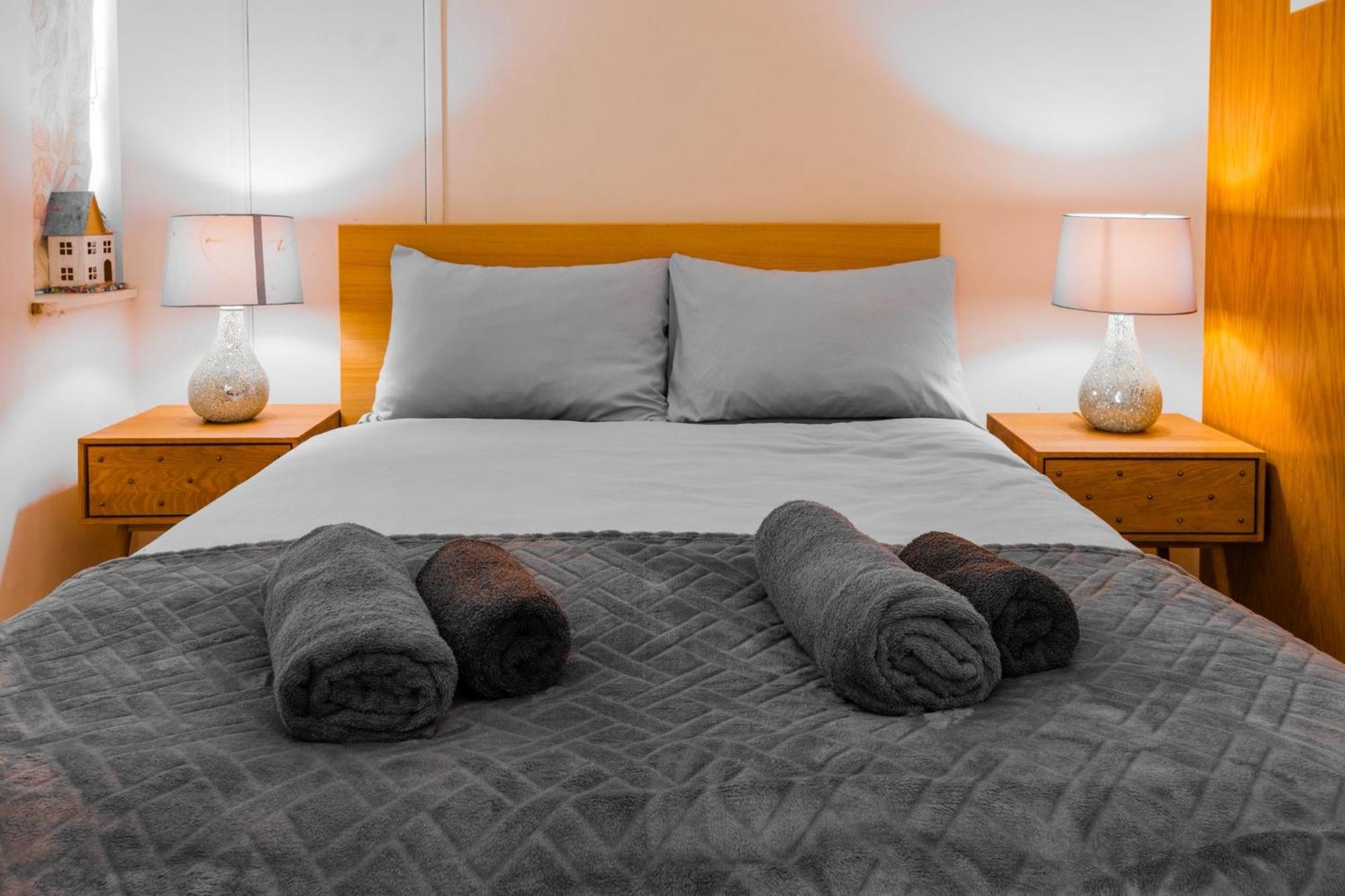 1 Bed Flat In Nell Gwynn House, Sleeps 4, Steps From Harrods & Hyde Park, 24 Hour Reception Apartamento *