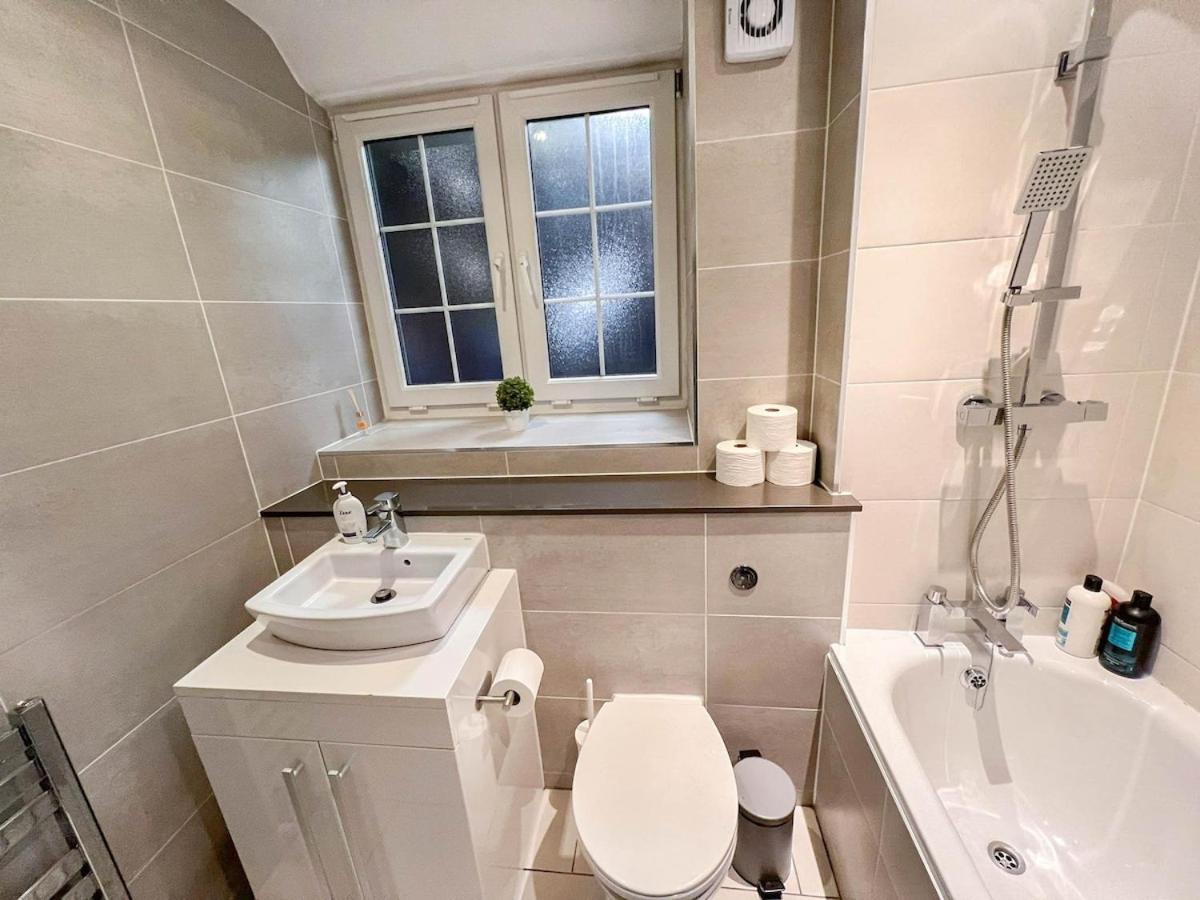 Chic 2-bedroom Flat In Vauxhall Near The Oval Londres