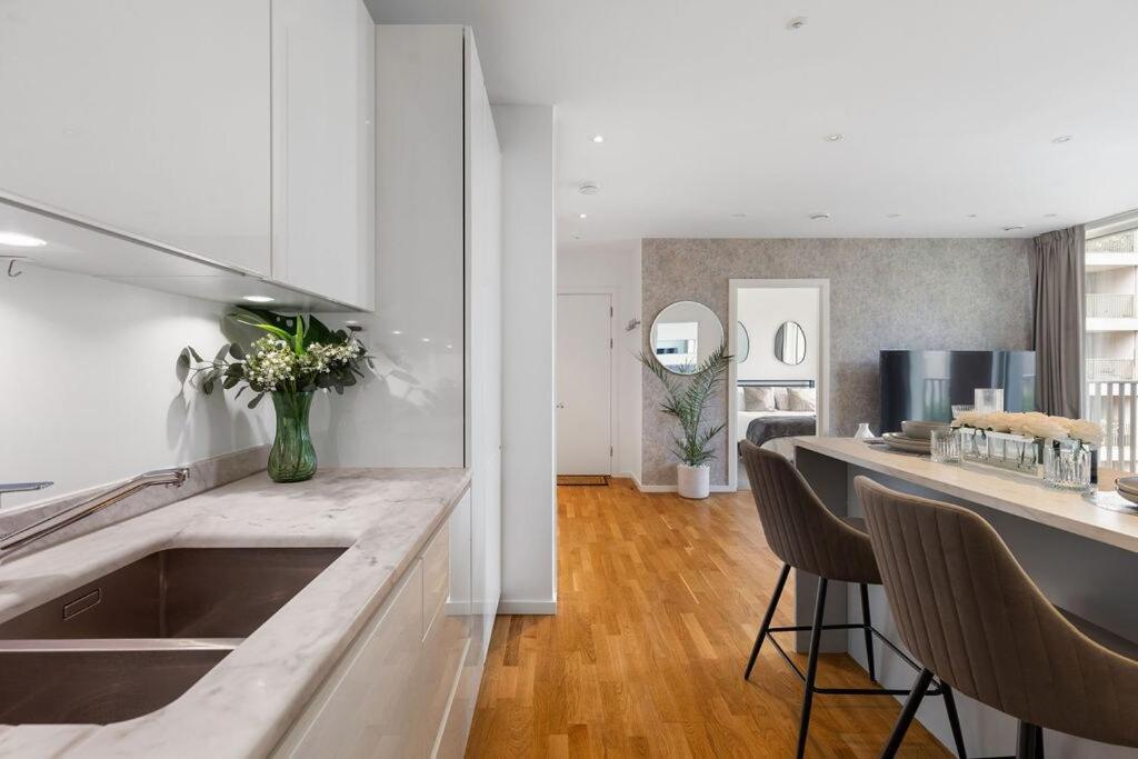 Luxury 2 Bed In Olympic Village * Londen