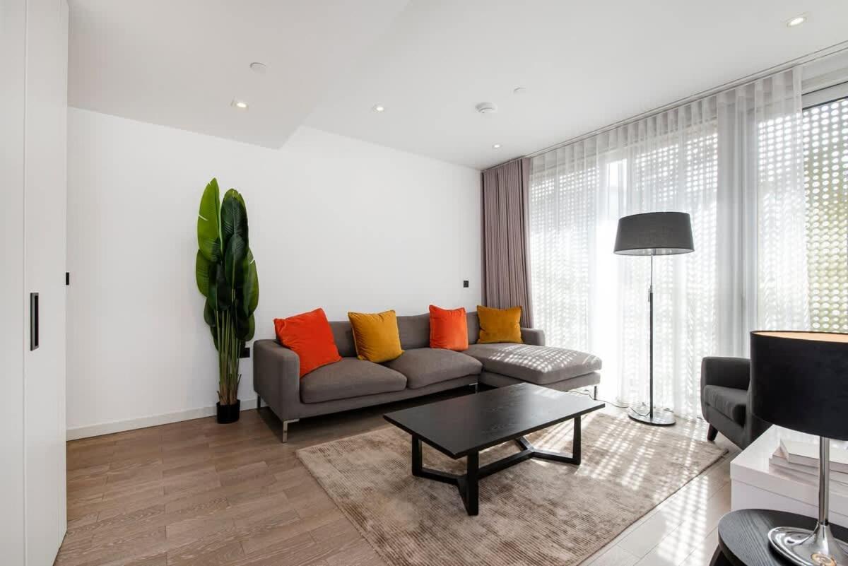 Modern 2 Bed Battersea Power Station Apartamento