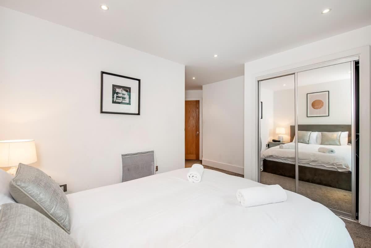 2 Bed With Large Terrace *