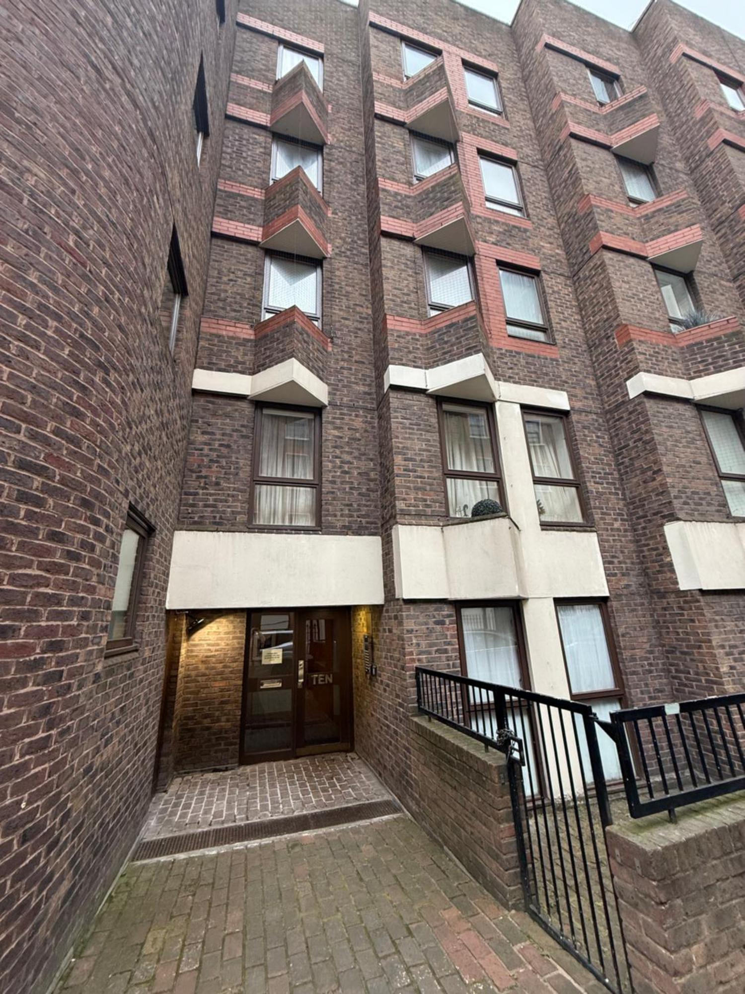 Charming 2 Bedroom Flat In The Heart Of London, 2 Mins To Trafalgar Square! Apartamento Londres