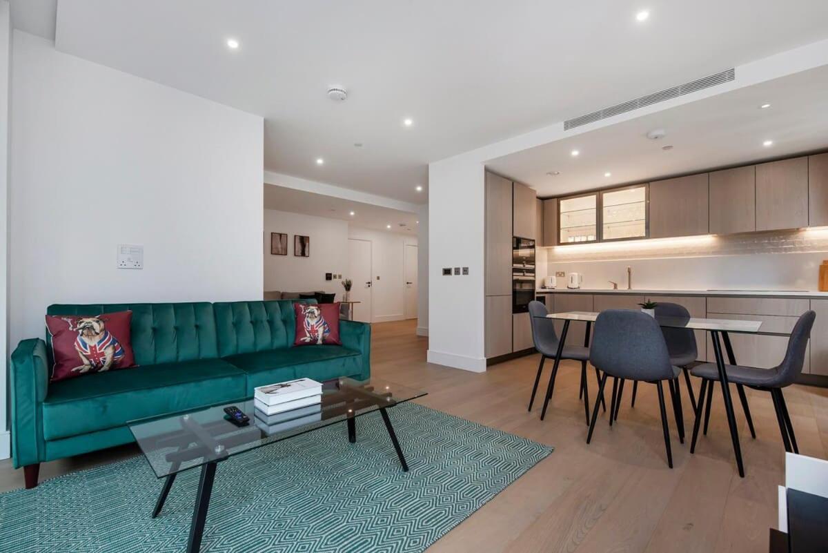Lux And Large 2 Bed Battersea Power Station * London