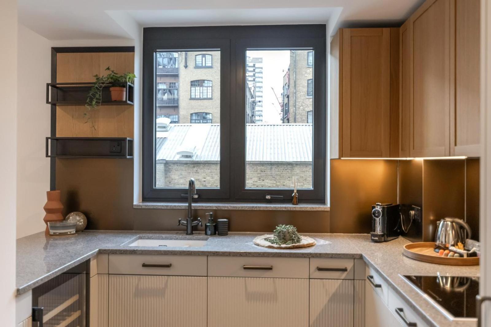 Fantastic 3 Bed Superior By Tower Bridge * London