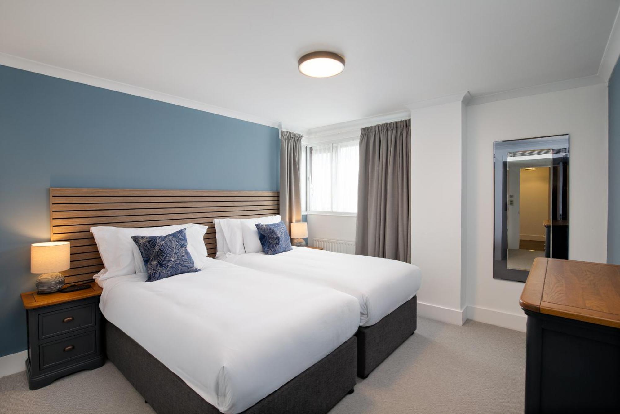 Monarch House - Serviced - Kensington * Londres