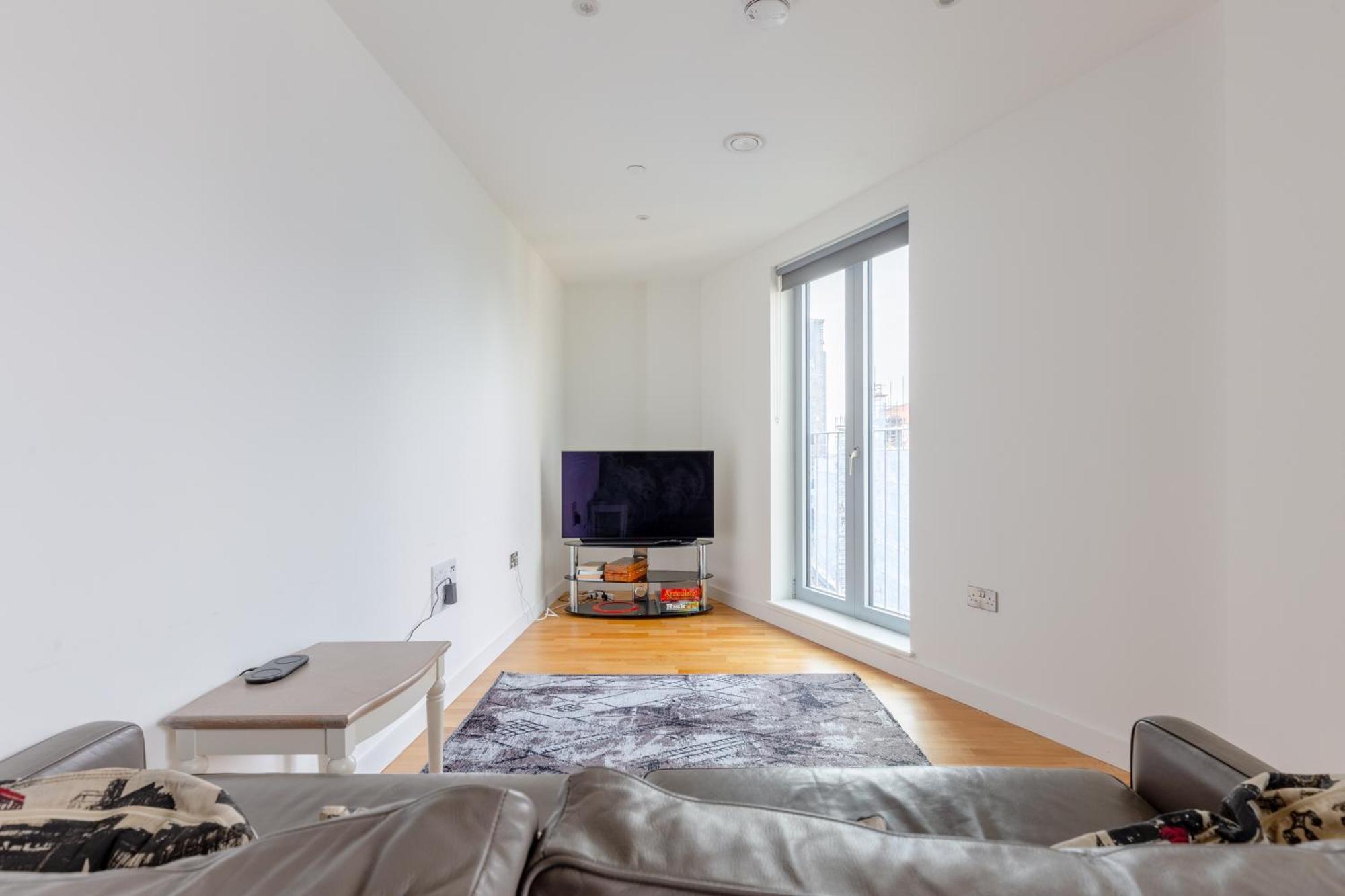 Apartment Chic 2bd Flat With Private Balcony In Battersea London