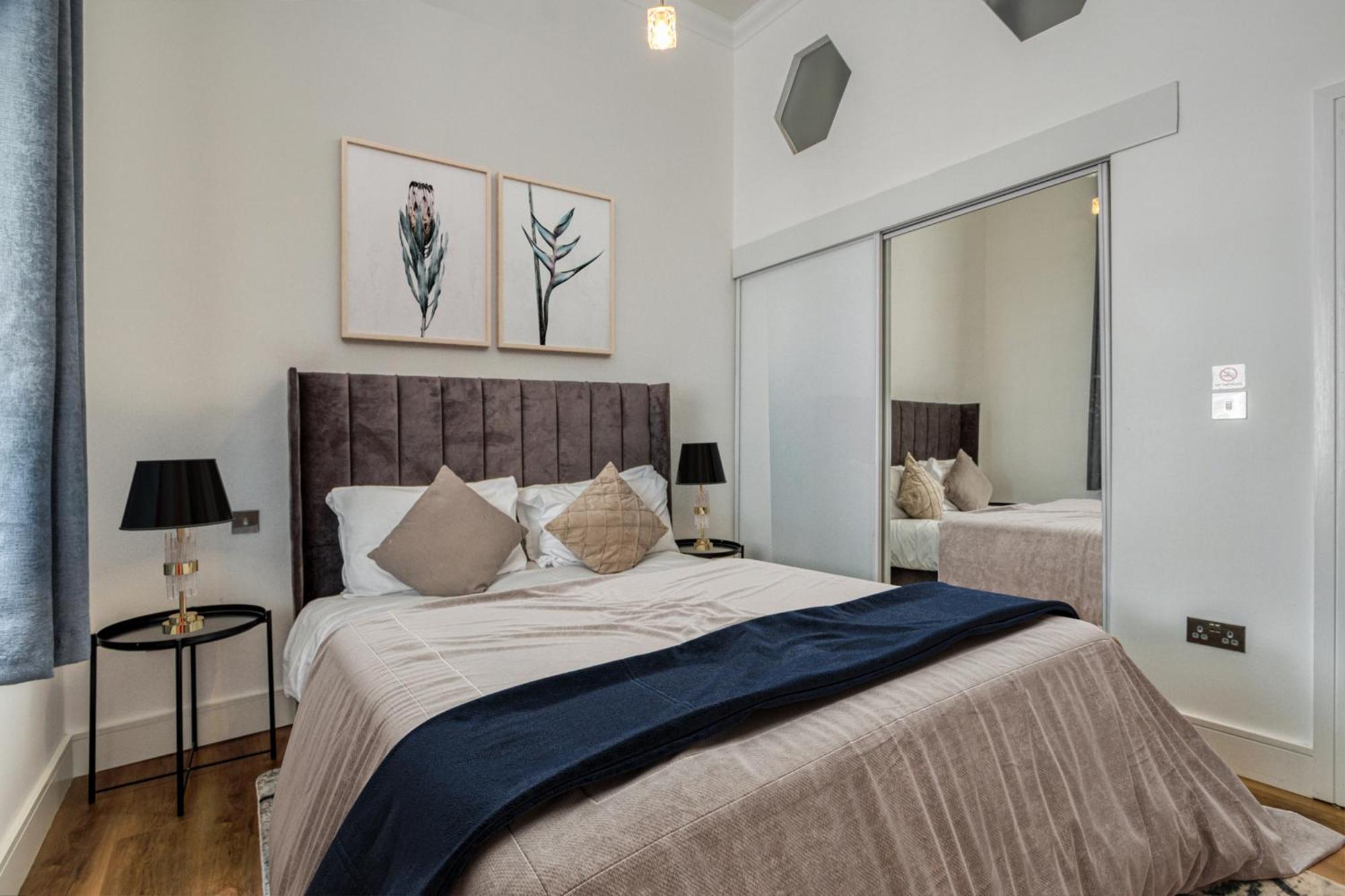 3.5 High Ceilings - Centrally Located *
