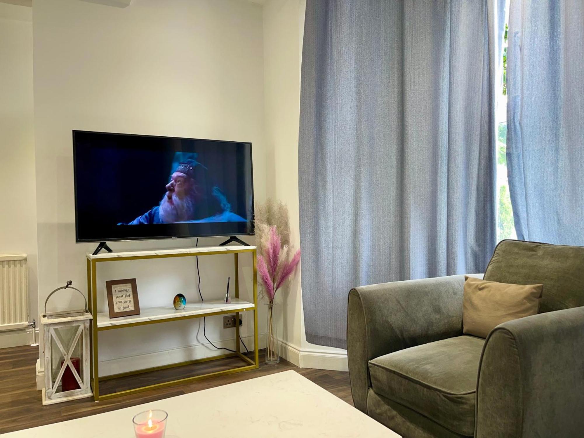 Spacious 2 Bedroom With Garden And Driveway Near Wimbledon * London