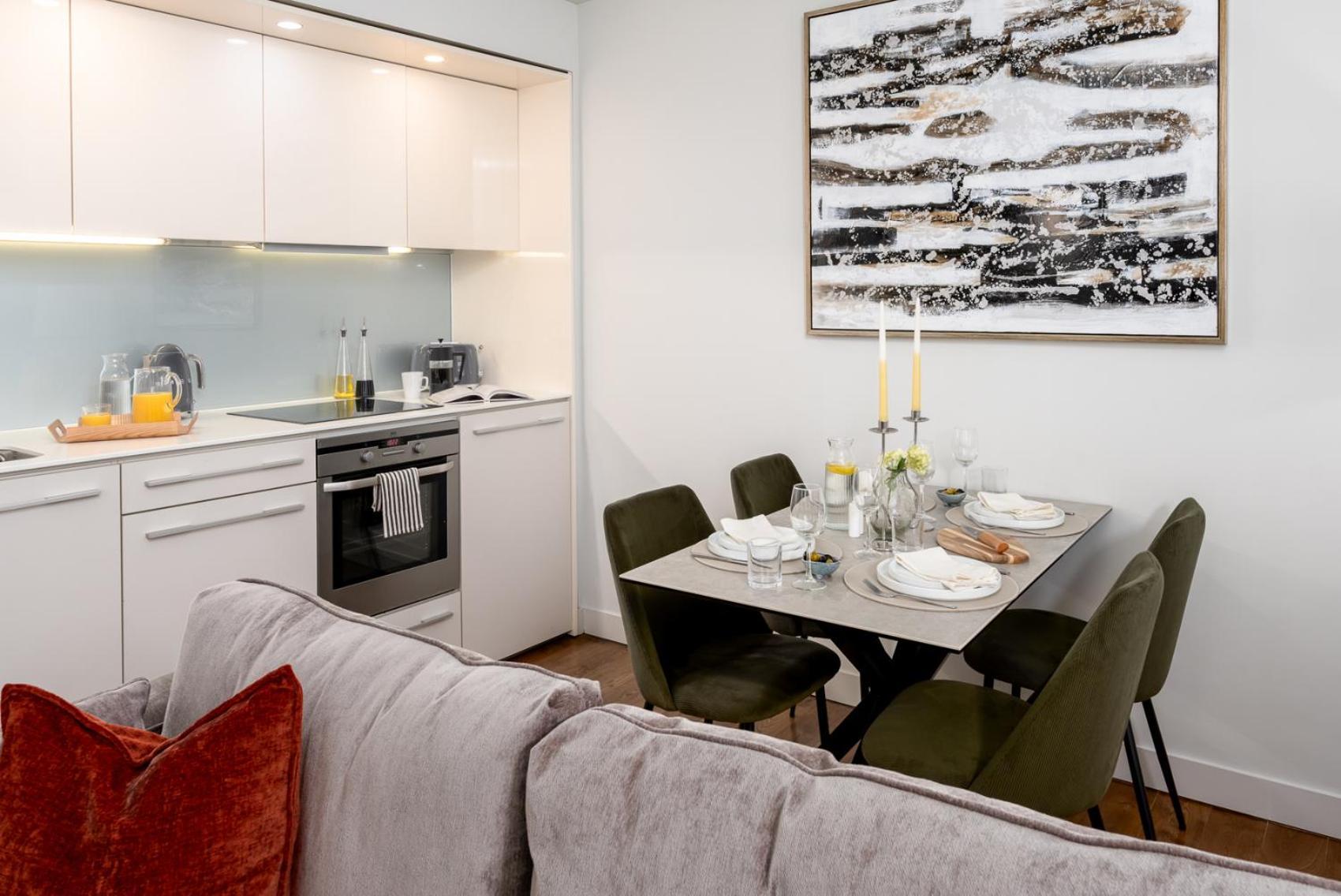 Liverpool Street I Your Apartment London