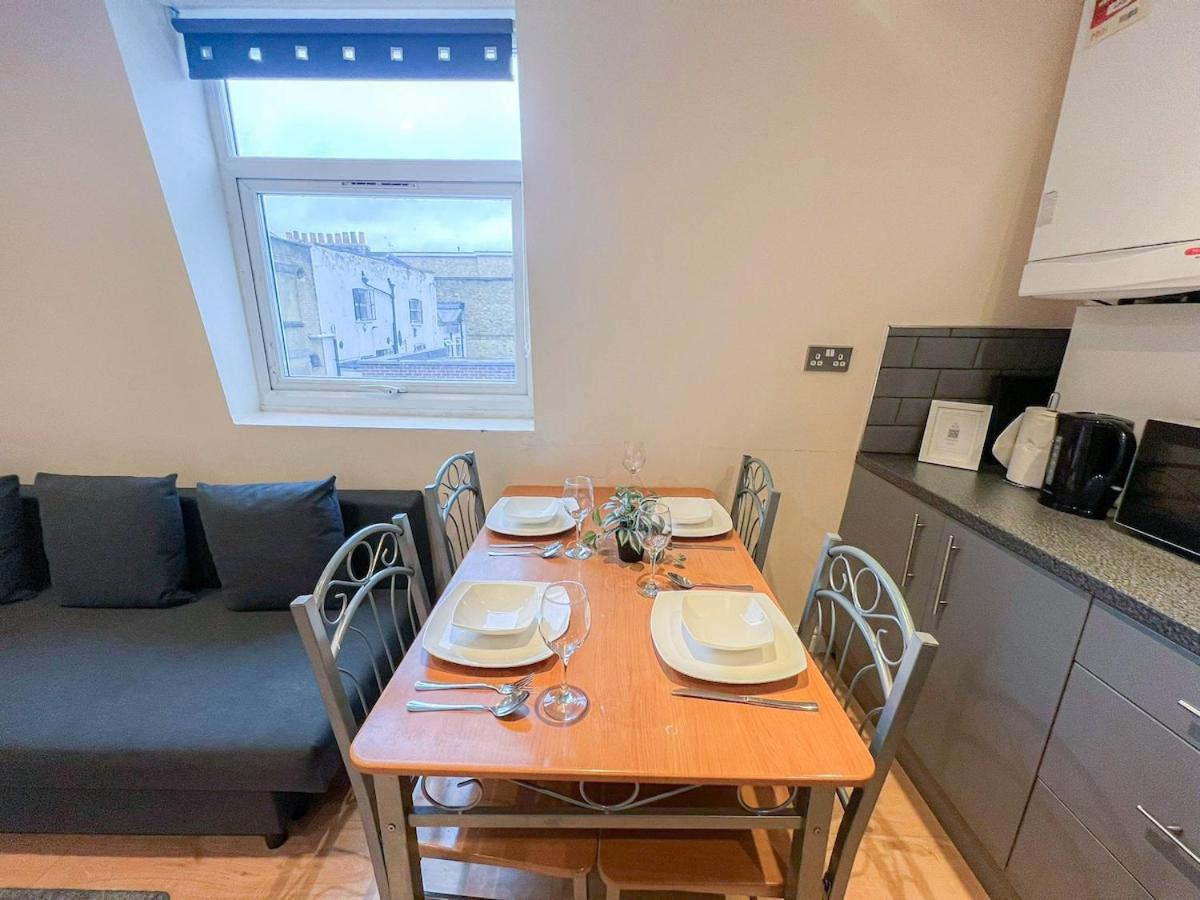 Lovely 3 Bedroom Flat , Aldgate, Tower Hill, Whitechapel * London