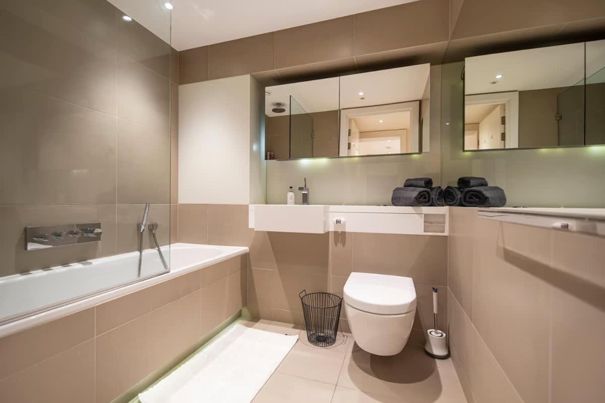 Stylish 2 Bed Close To Battersea Power Station *