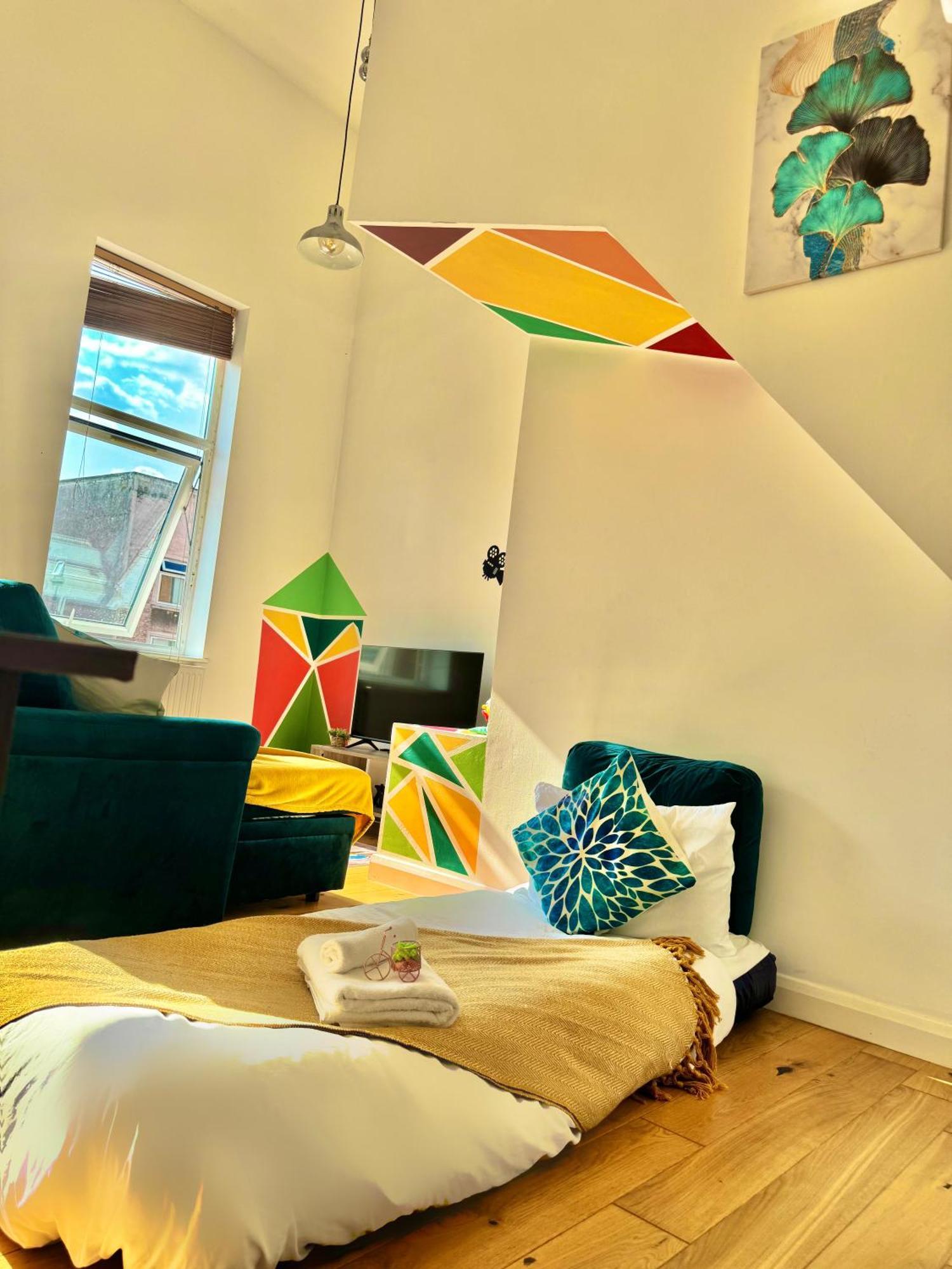 Apartment Cosy 1 Bed W Loft Sleeps 6 Close To Stations London