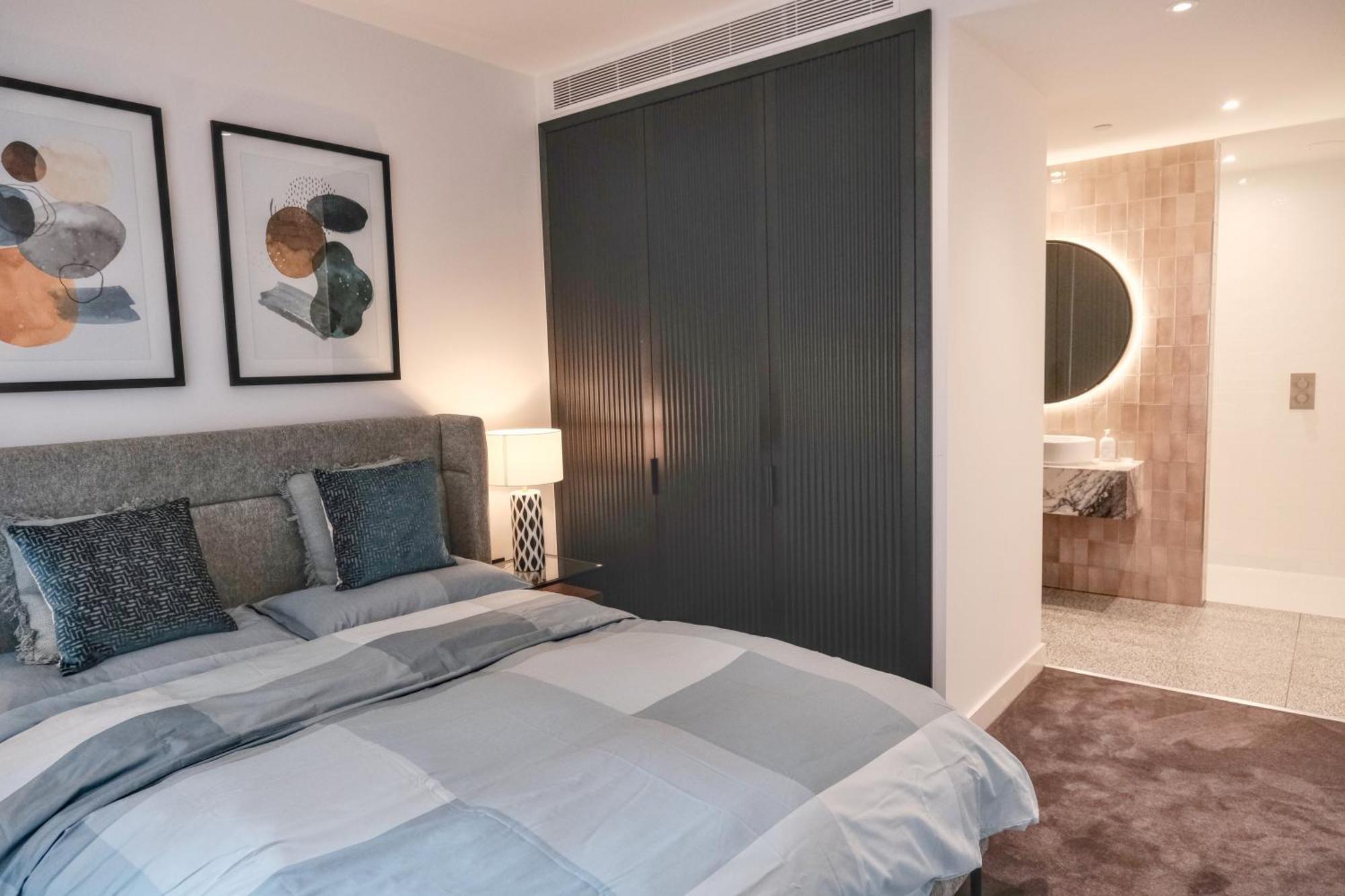 Premier Thames Riverside 2br In Vauxhall *