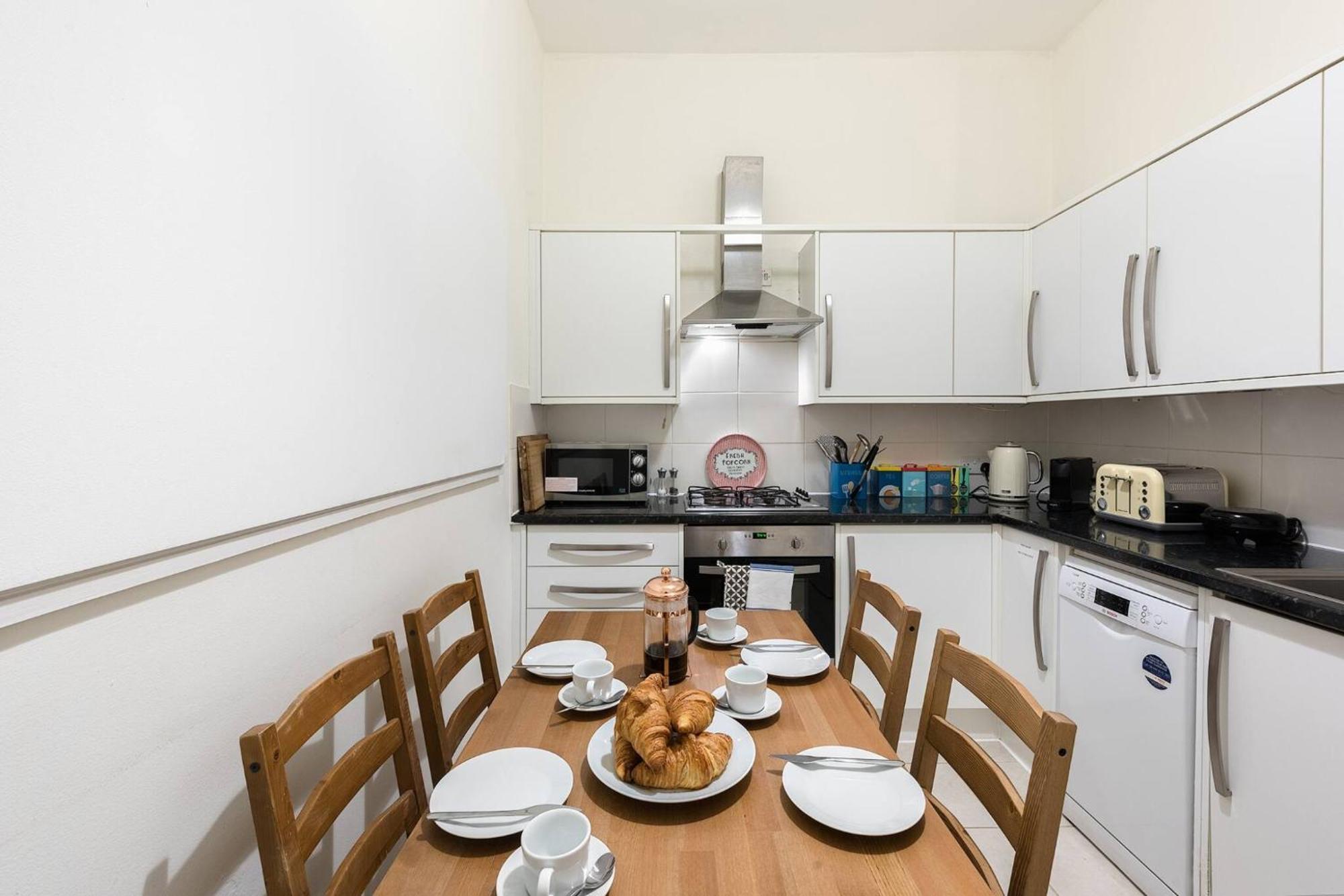Heart Of Ealing With Garden London