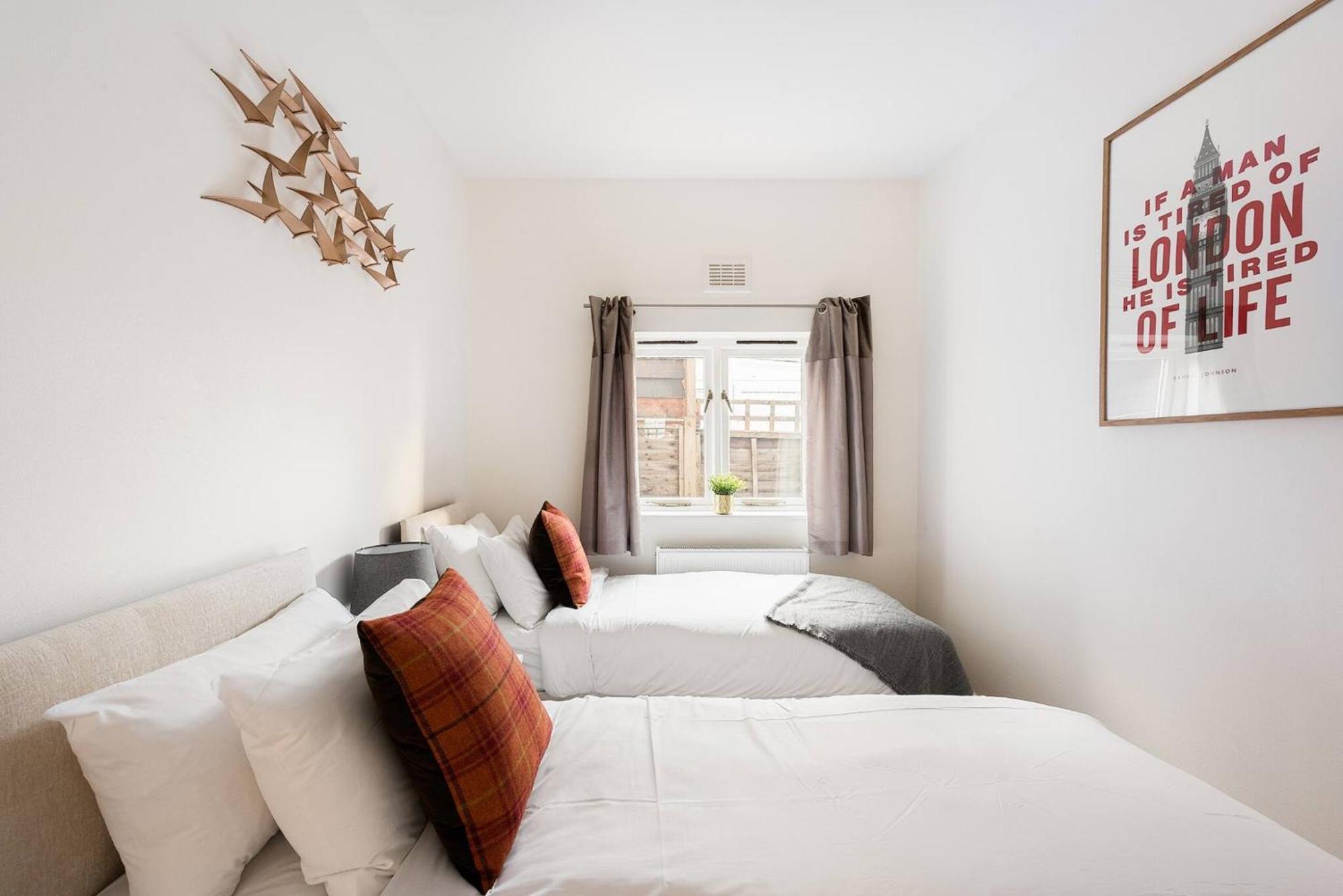 Heart Of Ealing With Garden