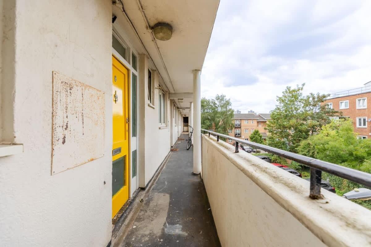 Cosy 3 Bed Flat Near London's Highlights Hébergement de vacances Londres