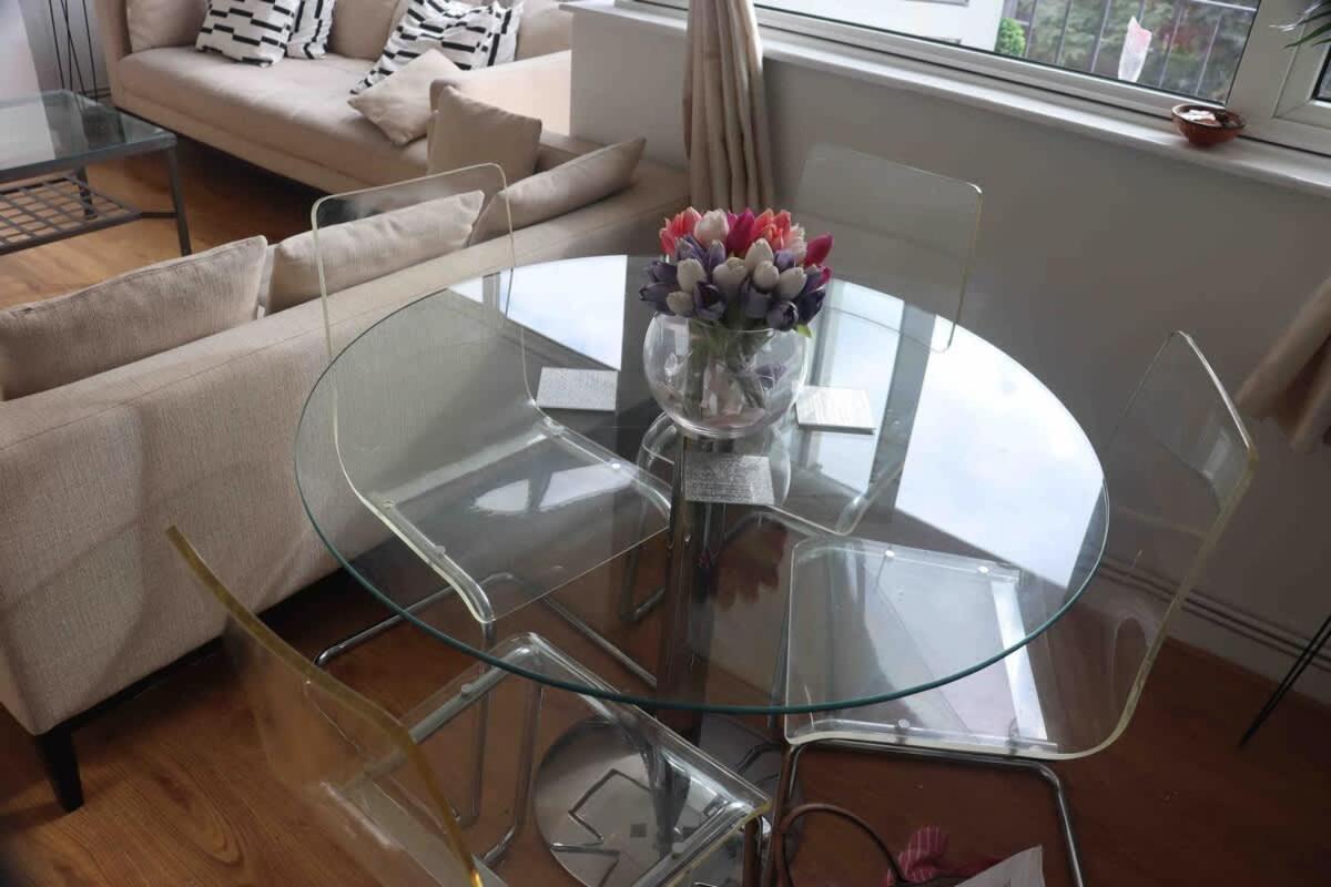 Cosy 3 Bed Flat Near London's Highlights Hébergement de vacances Londres