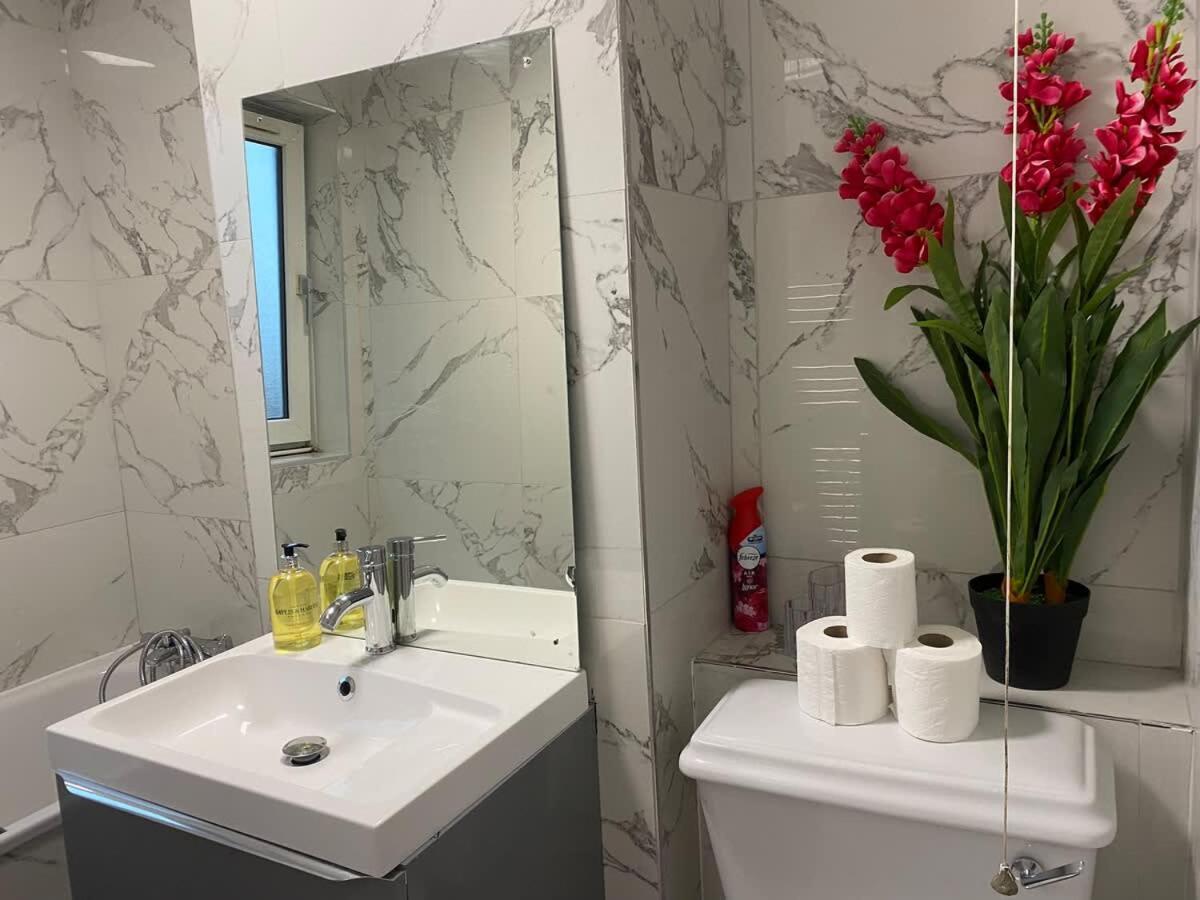 Cosy 3 Bed Flat Near London's Highlights Londres