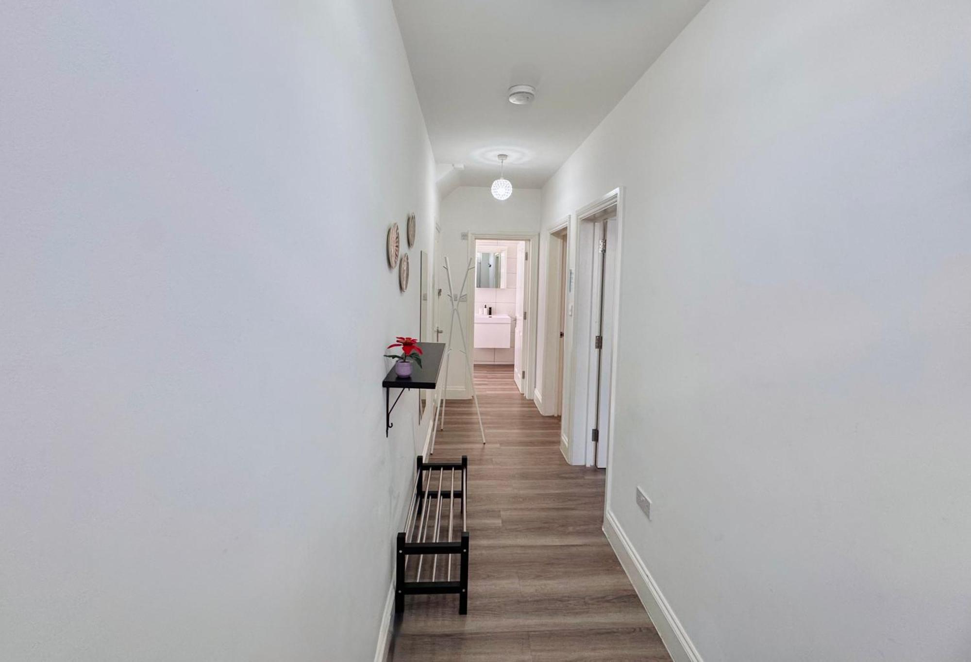 Cosy 1-bed Flat 30min To & Parking * London