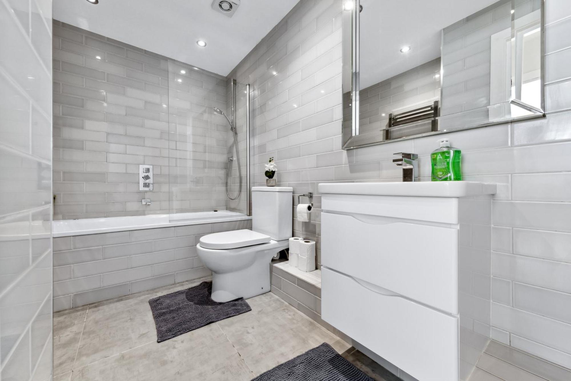 Luxury Two Bedroom Living - & Westminster