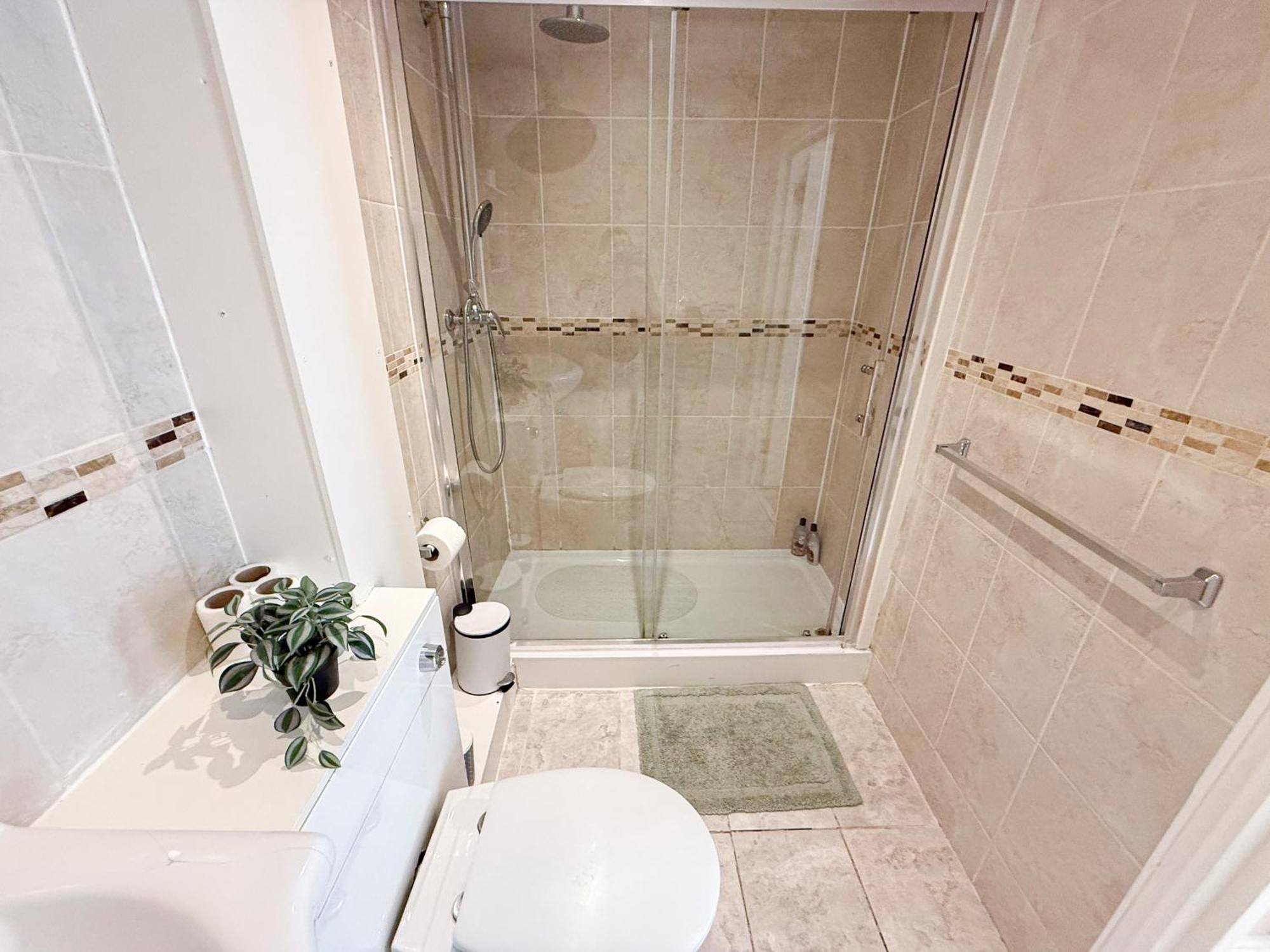Apartment Lovely 3 Bedroom Flat , Aldgate, Tower Hill, Whitechapel