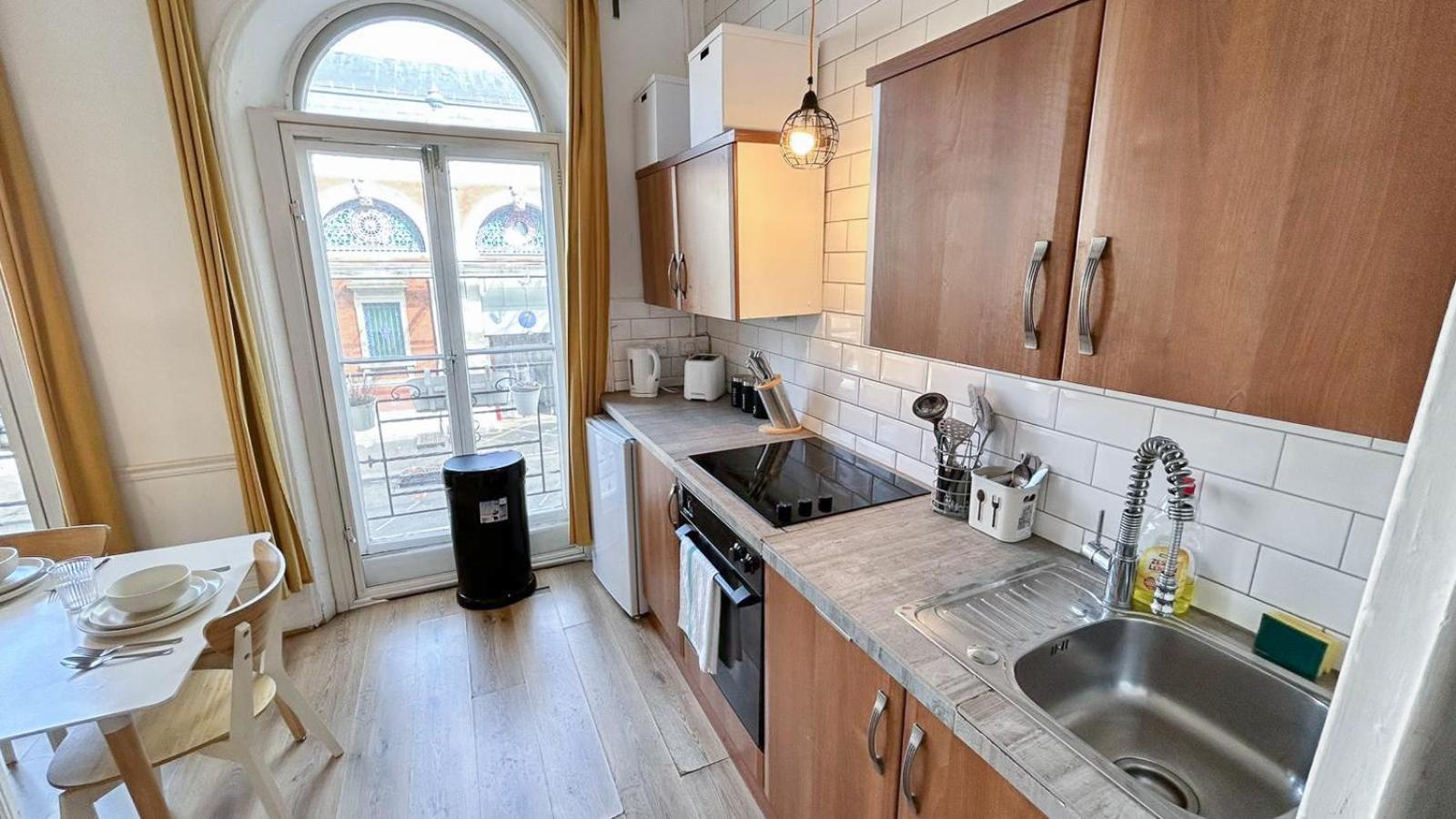 Chic 2-bedroom Flat In Farringdon Barbican Centre Vakantiehuis