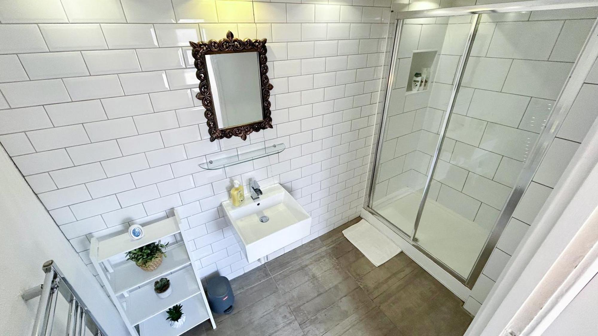 Chic 2-bedroom Flat In Farringdon Barbican Centre * Londen