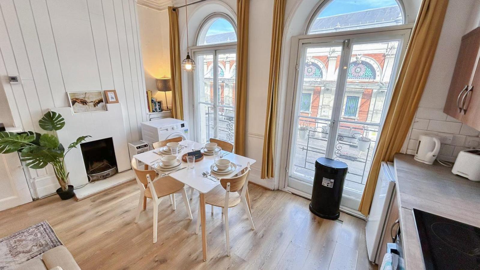 Vakantiehuis Chic 2-bedroom Flat In Farringdon Barbican Centre Londen