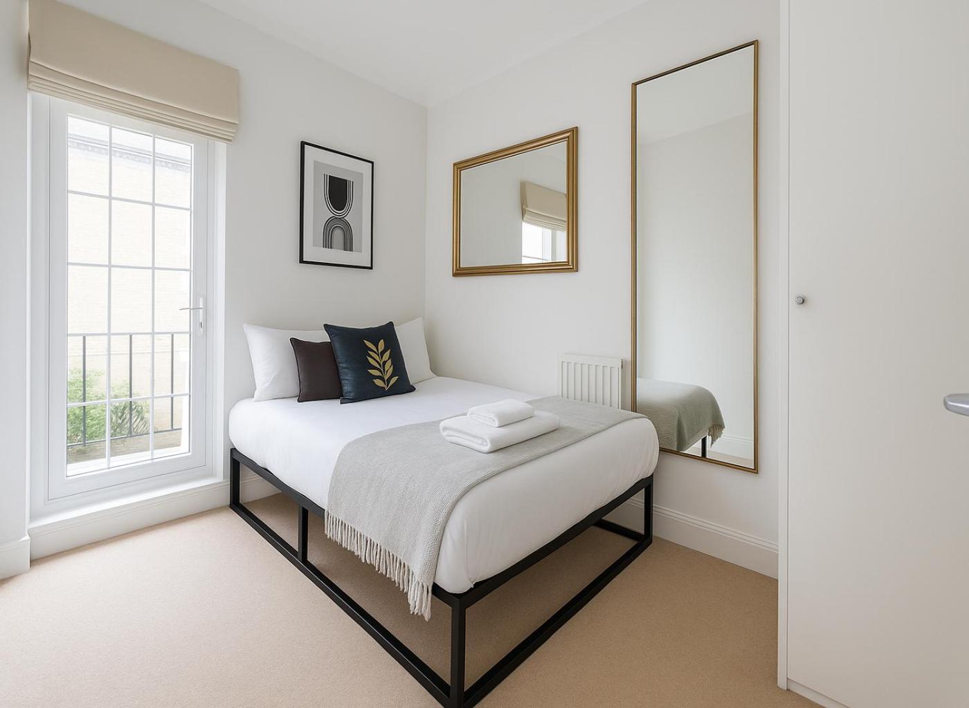 Flat - 3 Min To West Kensington Station * Londres