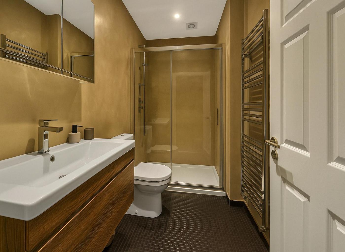 Flat - 3 Min To West Kensington Station * Londres