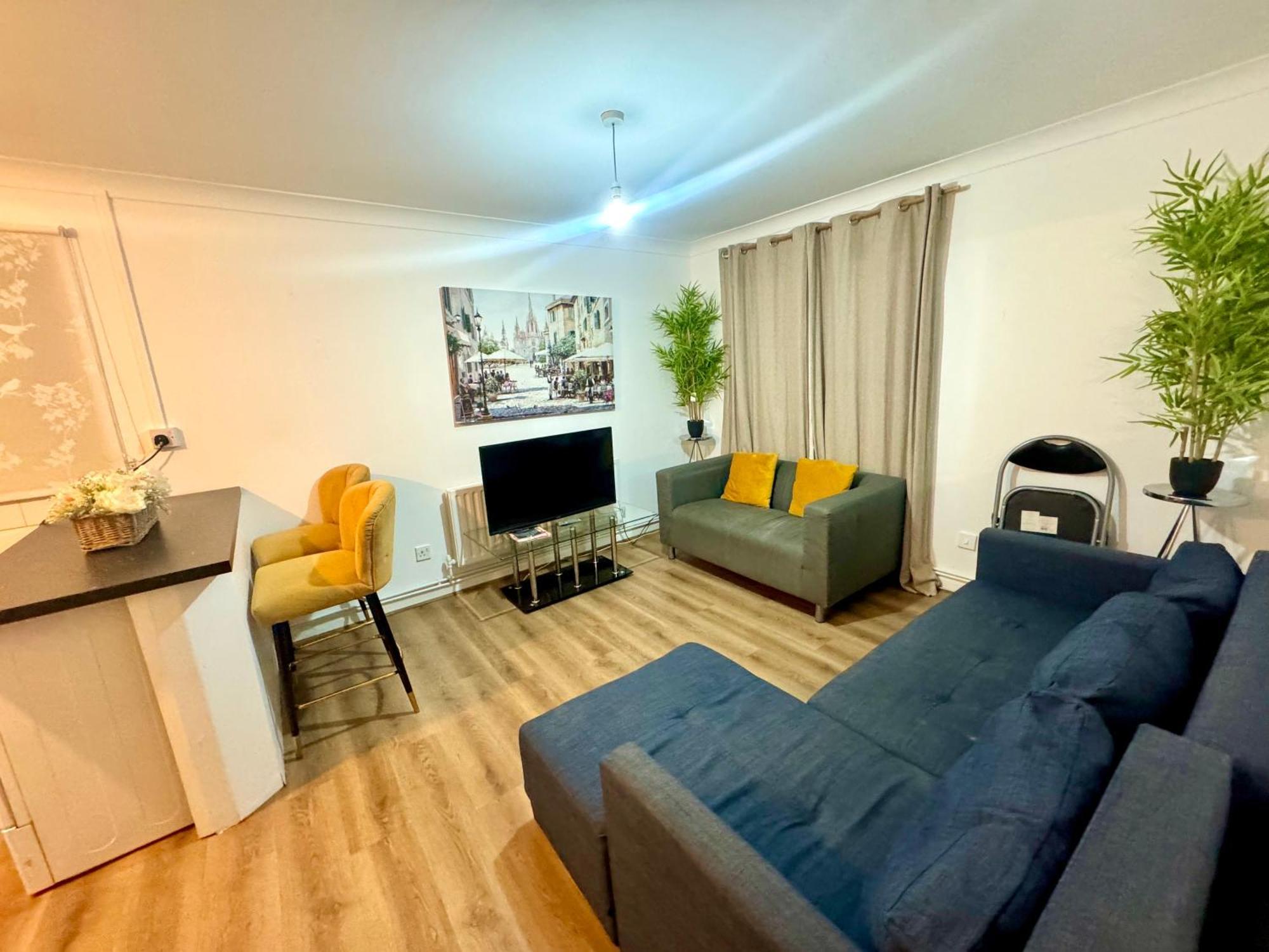 Private 2 Beds Flat Canada Water Apartment *