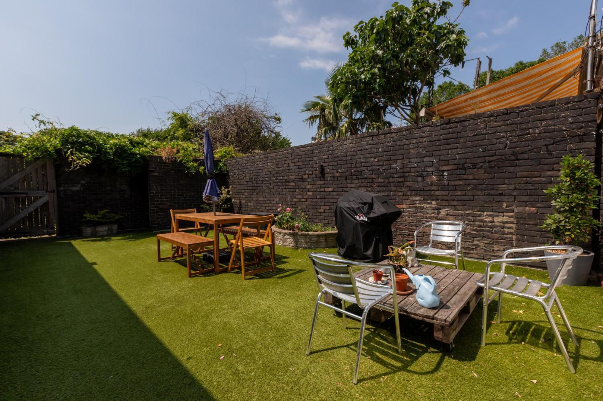 Spacious & Welcoming 4bd House - Kennington Apartment *