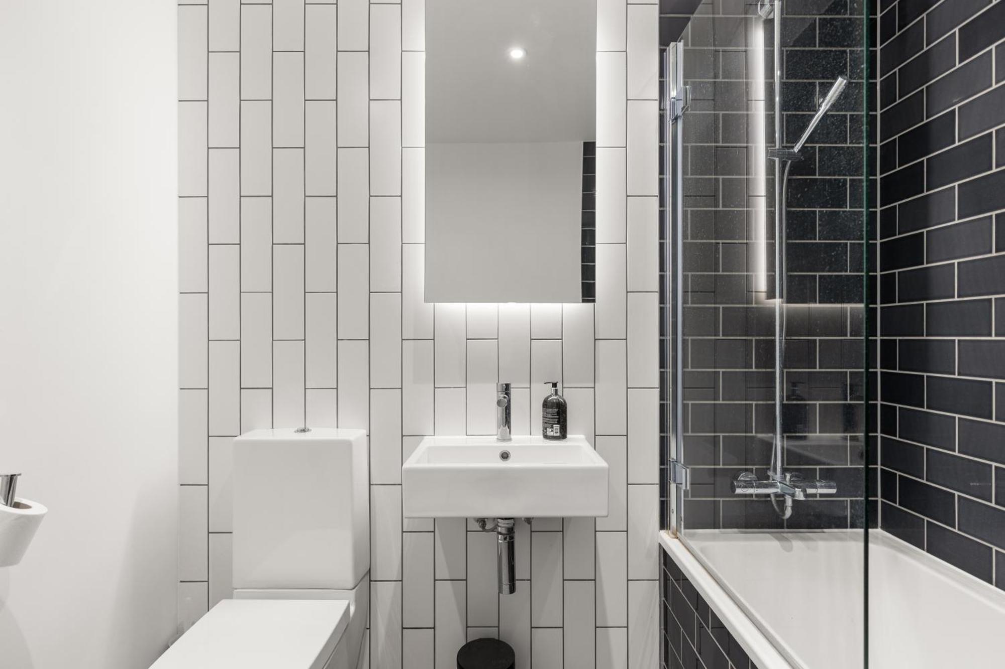 Spacious Modern 1 Bed Apartment. * Londres
