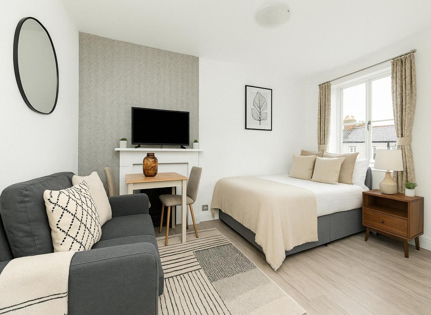 Modern Flat - Hyde Park Access *