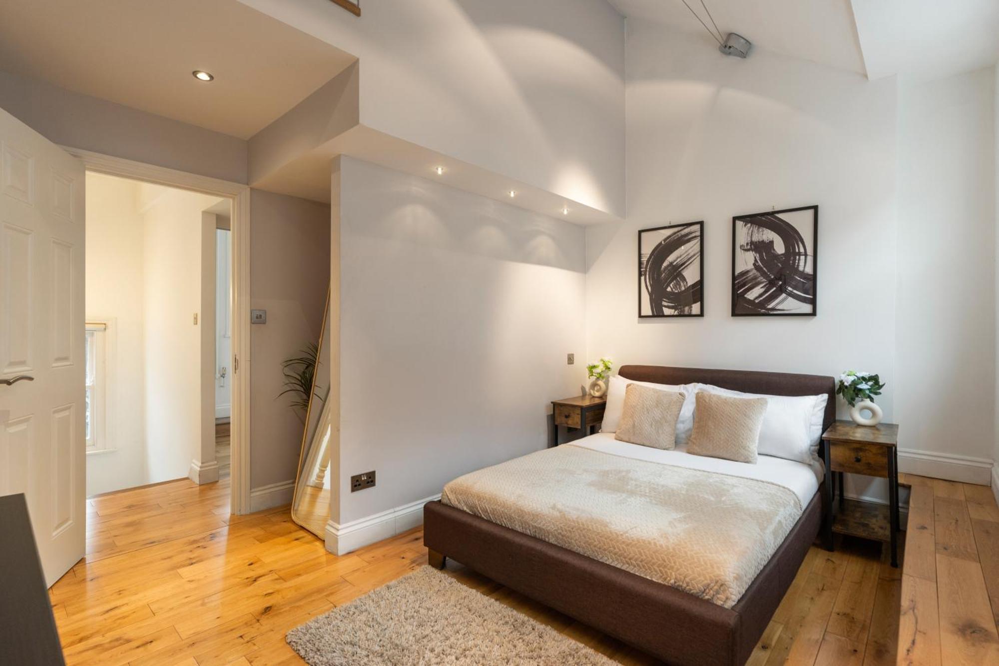 Hidden Gem In Location - Beautiful 2 Bed *