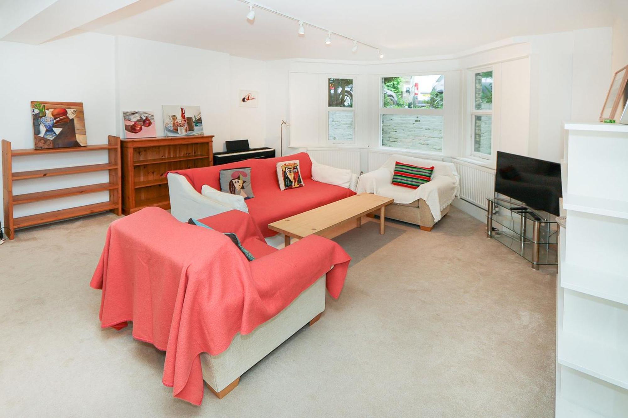 Apartamento Elegant 2-bedroom Getaway W Terrace & Garden Views Londres