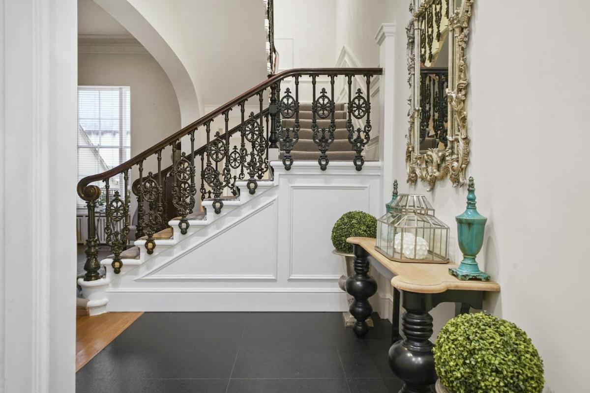 Care Kensington - Princess Gate Mansion Villa London