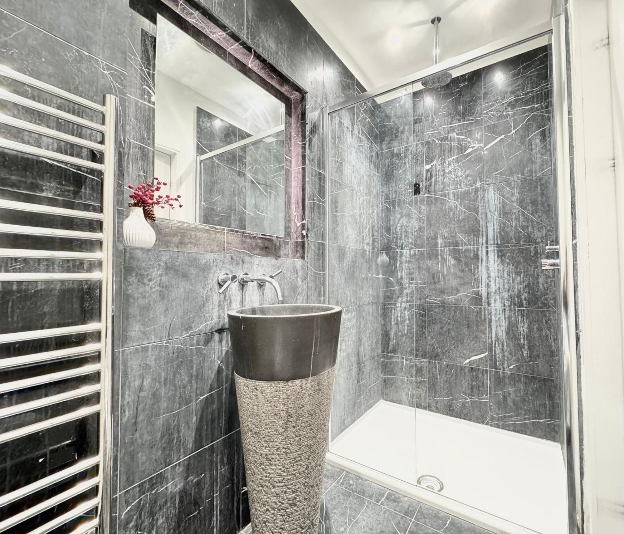 The Hyde Park Escape Apartment London