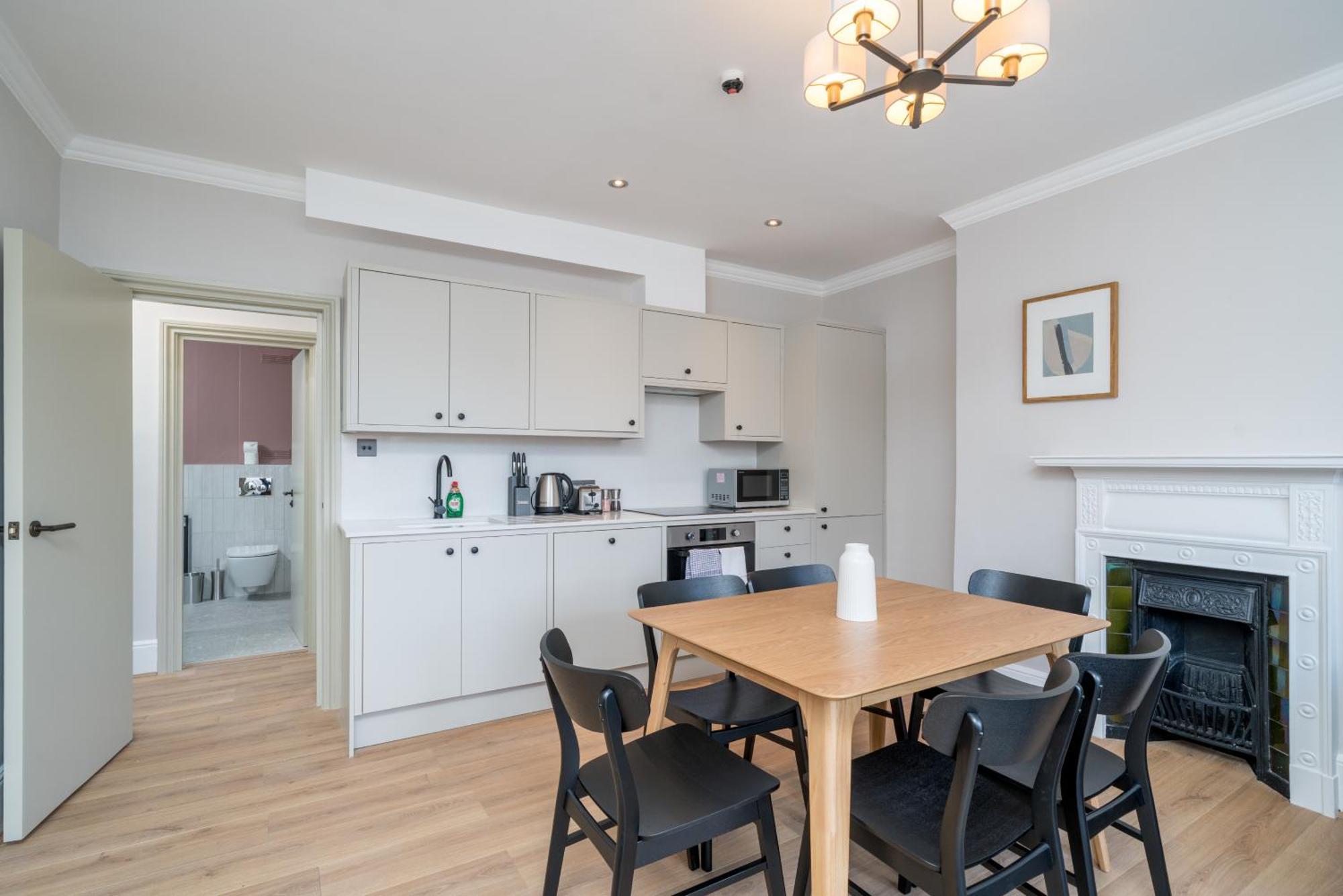 Brand New Flats Next To Oxford Street *