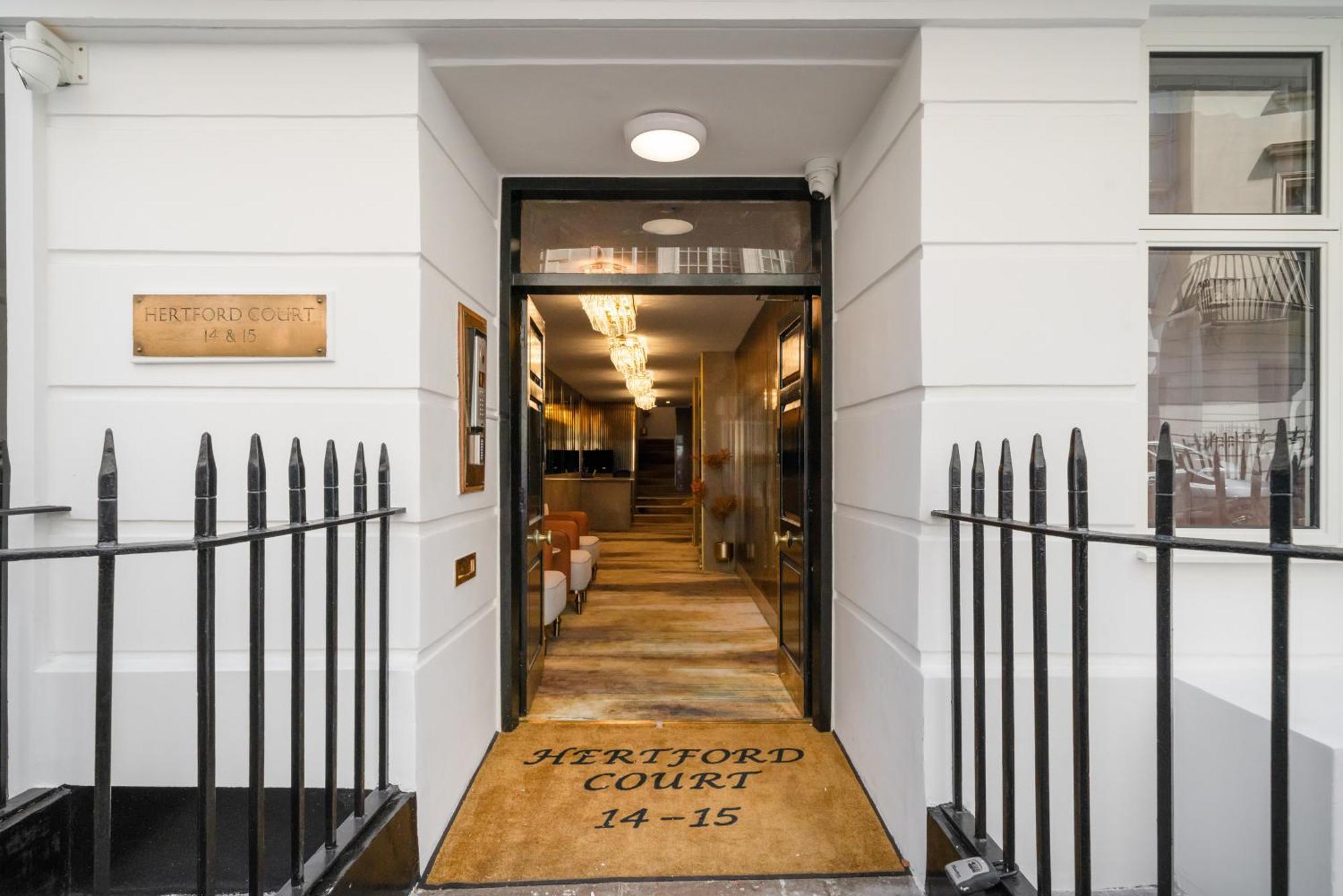 Exclusive 2-bedroom Retreat In Iconic Mayfair H8