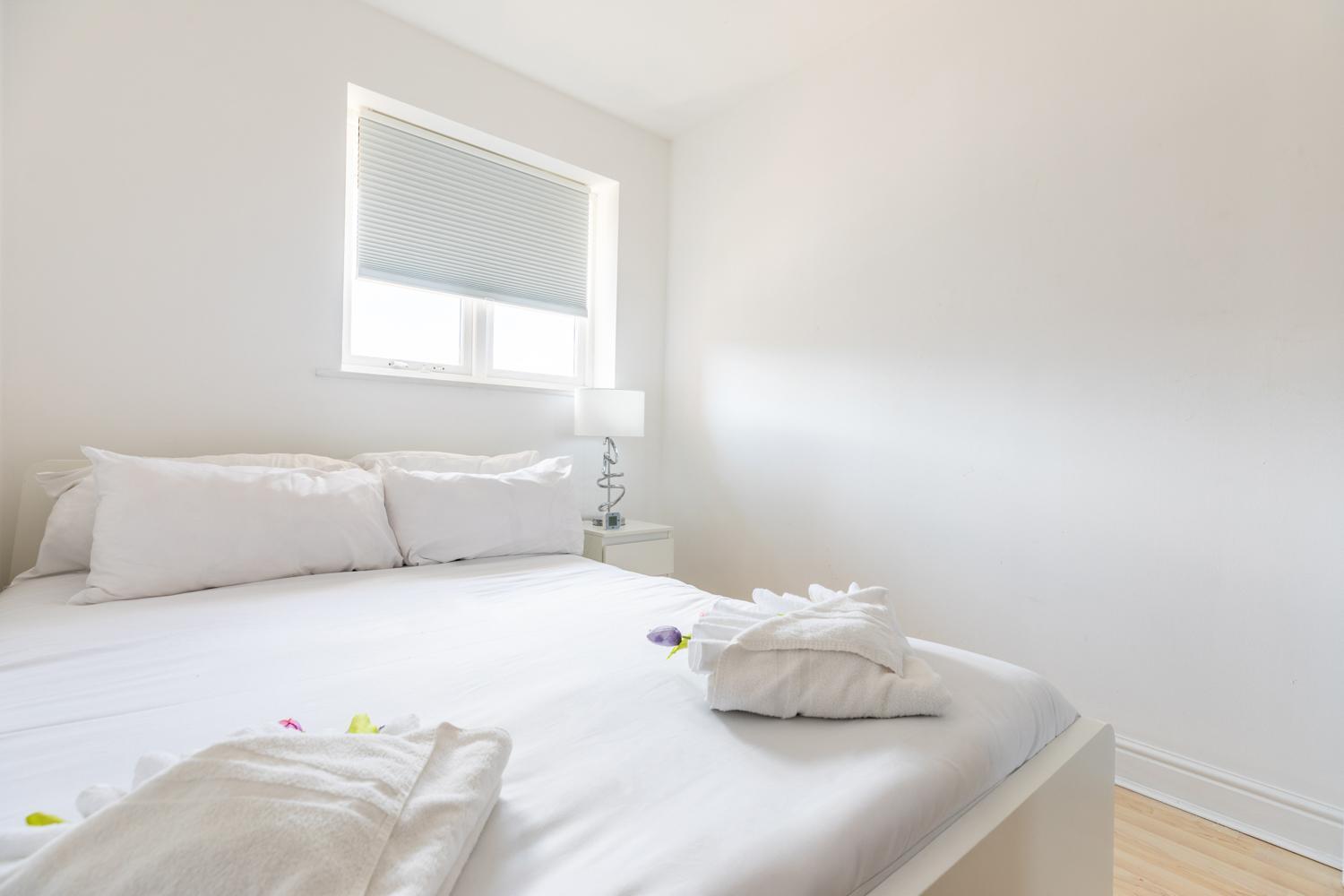 Skyline Haven - Modern 2b, Parking, Wifi & 4ktv Apartment London