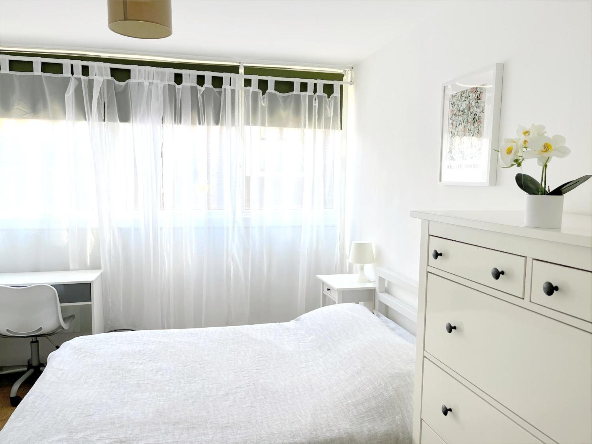Fab 3-Bed 2-Bath Oxford Street, Regents Park, Fitzrovia W1