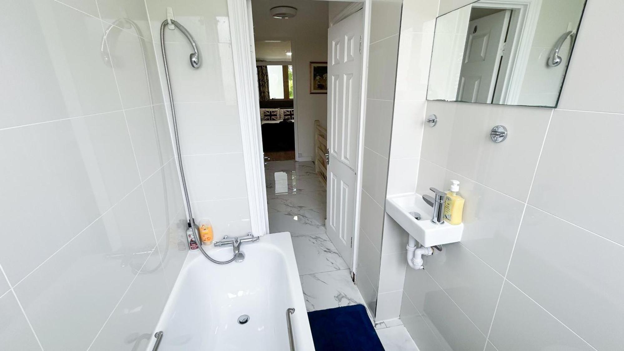 Apartamento Cosy 3 Bedroom 3 Bathroom Flat With Private Garden- Maida Vale, Near Paddington Londres