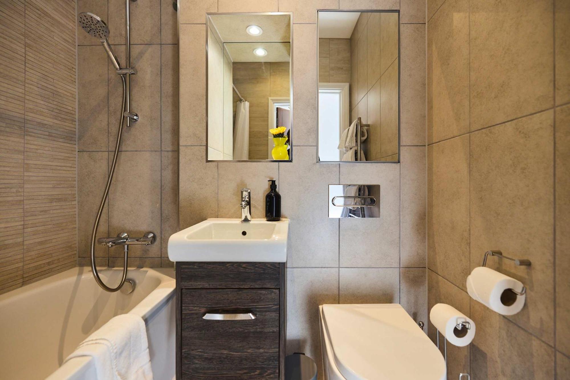 The Harlesden Place - Modern 3bdr Flat With Balcony *