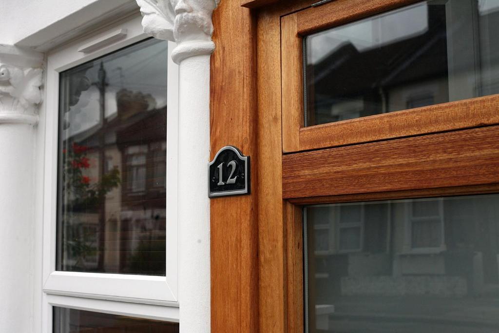 Malvern Road To Let Gasthof *