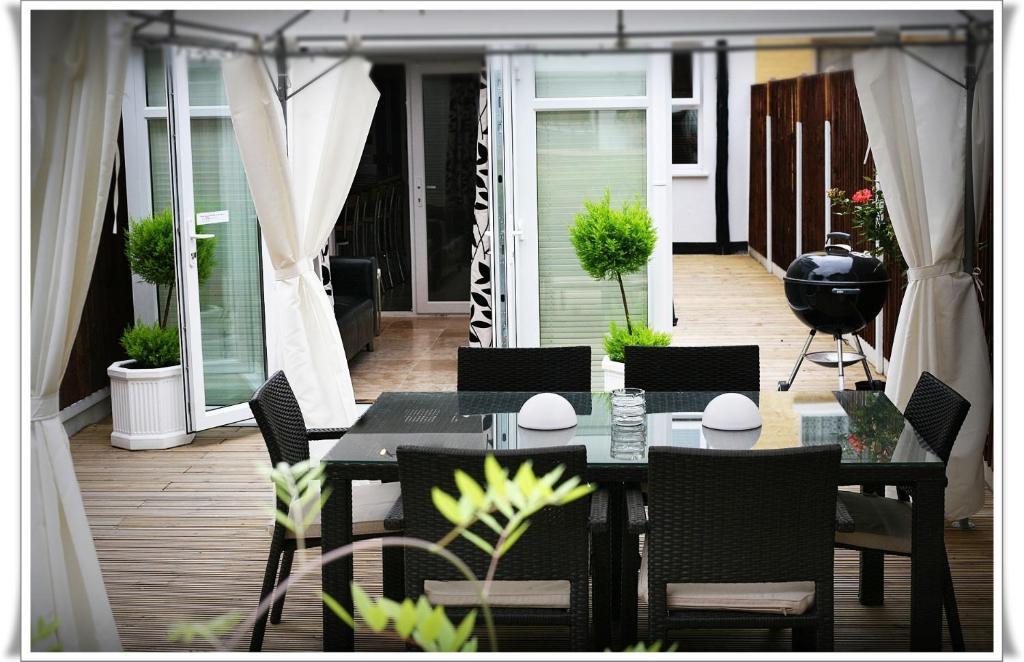 Gasthof Malvern Road To Let *