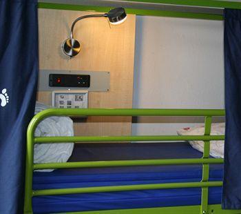 Auberge de jeunesse Onefam Waterloo 18-36 Years Old