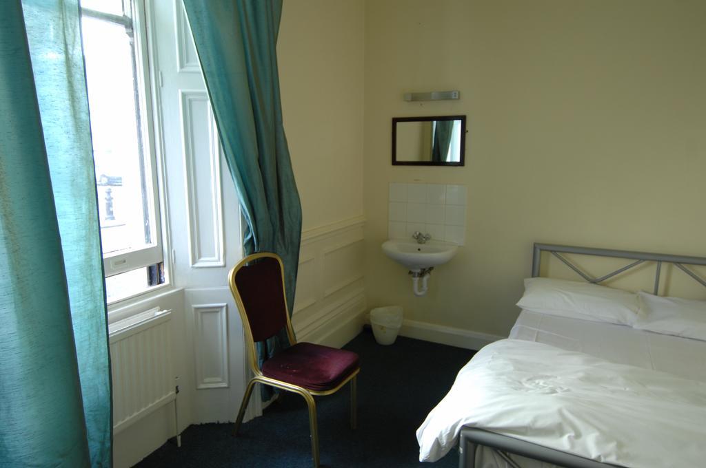 Barkston Earls Court Hostel London